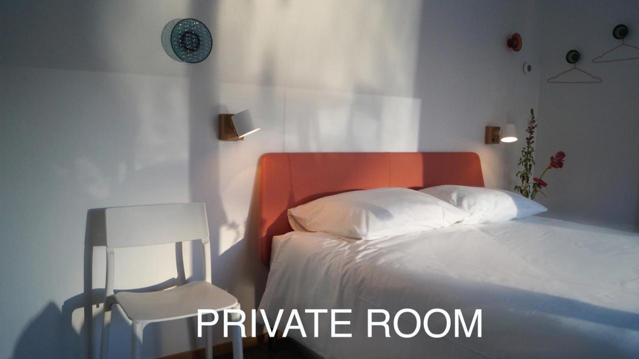 Room With A Few Amsterdam Eksteriør billede